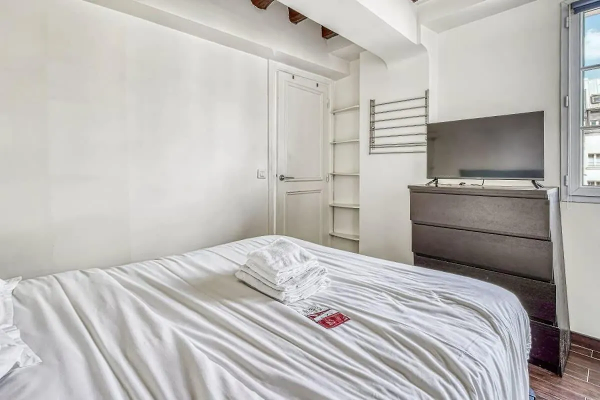 Apartment Latin Quarter & Pantheon Studio - Cityapartmentstay Paris
